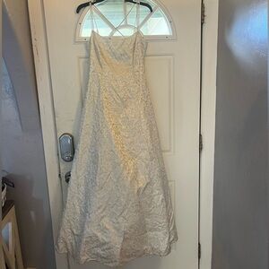 Picture doesn’t look like it but this dress is fitting at the waist/hip area